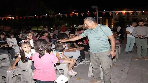 Seydişehir'de açık hava sinema keyfi