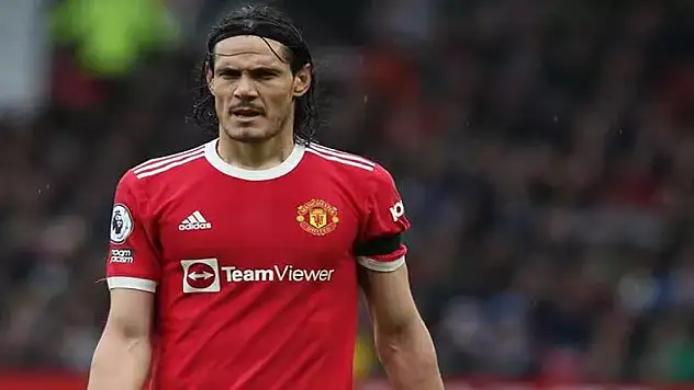 Valencia Maxi Gomez'in yerine Cavani alıyor