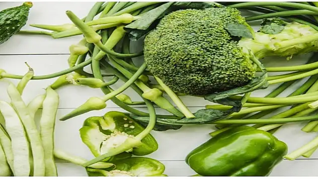 Yazın sağlık deposu 5 süper yeşil besin !