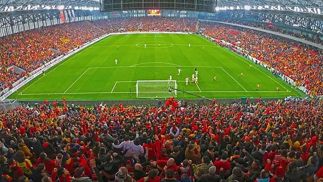 Göztepe taraftarda lider