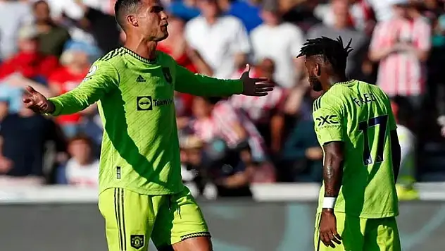 Manchester United'da Cristiano Ronaldo'ya bir şok daha!