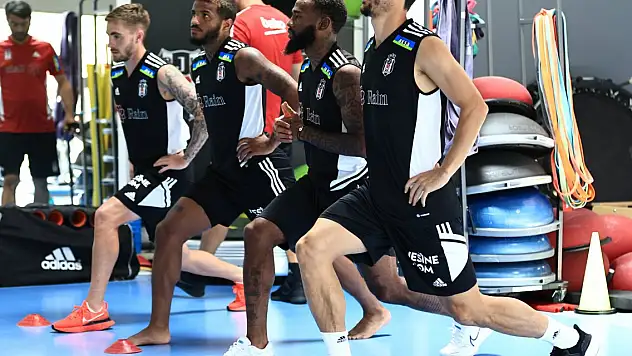 Beşiktaş günü çift idmanla tamamladı