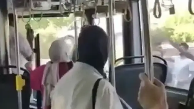 İETT otobüsüne saldırı kamerada, şoför istifa etti