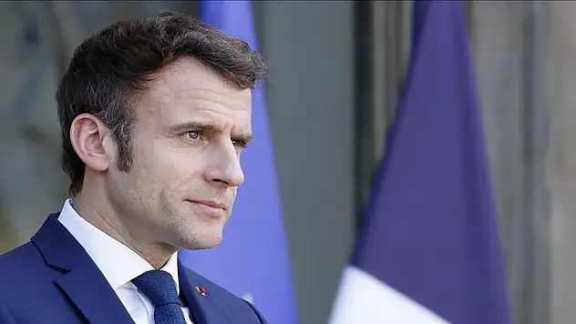 Fransa Cumhurbaşkanı Macron, Cezayir'i ziyaret edecek