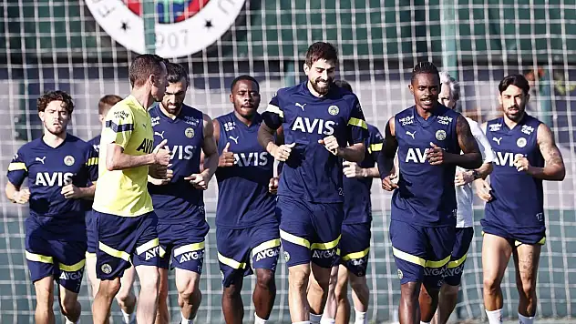 Fenerbahçe, Adana Demirspor mesaisine devam etti