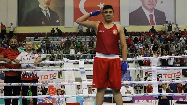 Büyükşehir'in boksörü Demirceylan Avrupa Şampiyonu oldu