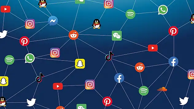 Ücretsiz olan sosyal medya uygulamalarına dikkat!