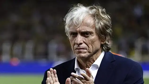 Yine Jorge Jesus, yine sürpriz