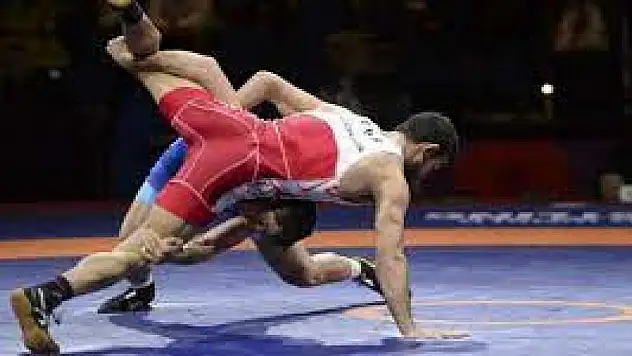 Milli güreşçilerden 134 madalya