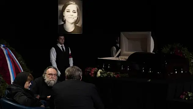 Darya Dugina son yolculuğuna uğurlandı