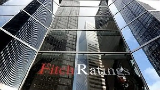 Fitch,Yunanistan'ın notunu yükseltti