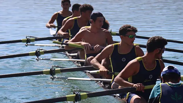 Kürekte şampiyon Fenerbahçe