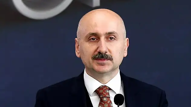 Ulaştırma ve Altyapı Bakanı Karaismailoğlu: 'Bakü'ye kadar hızlı trenle gideceğiz'