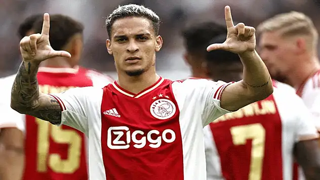 Yılın transfer rekorunu Manchester United kırıyor