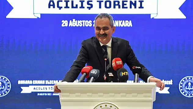 Bakan Özer: 3,1 milyar TL'yi okullarımıza gönderdik