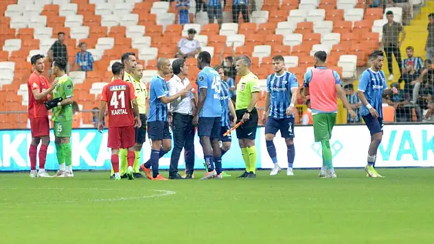 Balotelli, özel jetle Adana'dan ayrıldı