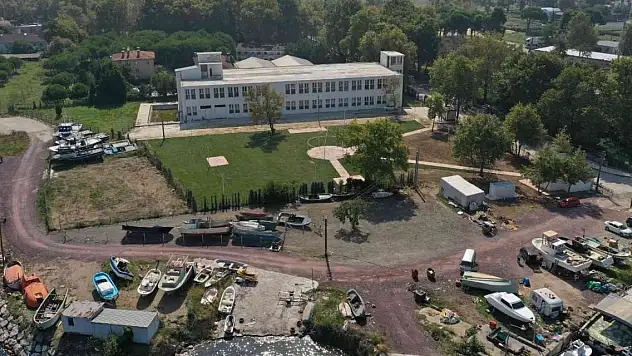 Kır düğün salonu için çalışmalar adım adım ilerliyor