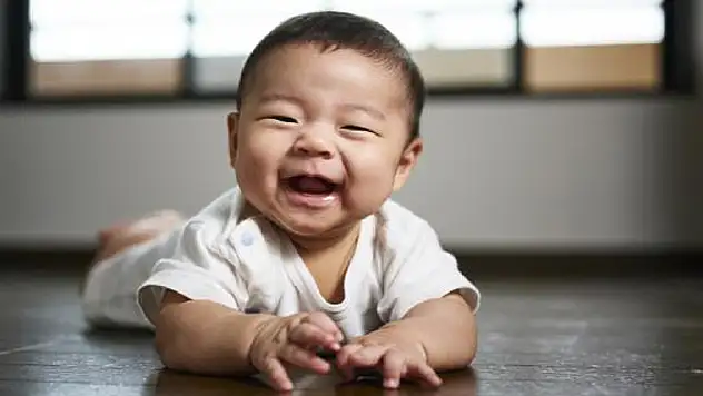 Huzurevine bebek ilanı verdiler!