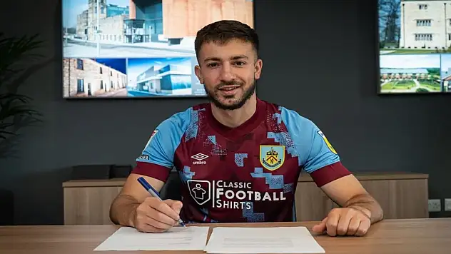 Halil Dervişoğlu kiralık olarak Burnley'de