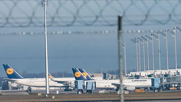 Lufthansa, grev nedeniyle 800 uçuşu iptal etti