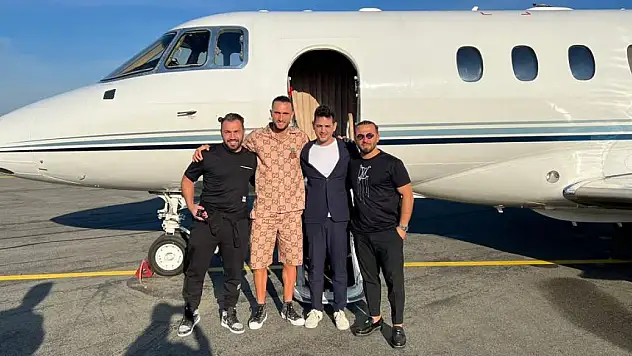 Trabzonspor'un yeni transferi Yusuf Yazıcı yola çıktı