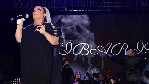 Kibariye 'Annem' şarkısını ilk kez söyleyemedi