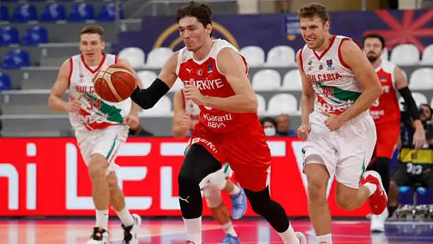 12 Dev Adam 2'de 2 yaptı