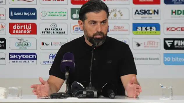 Konyaspor teknik direktörü İlhan Palut: 'Oyuncularımı tebrik ediyorum'