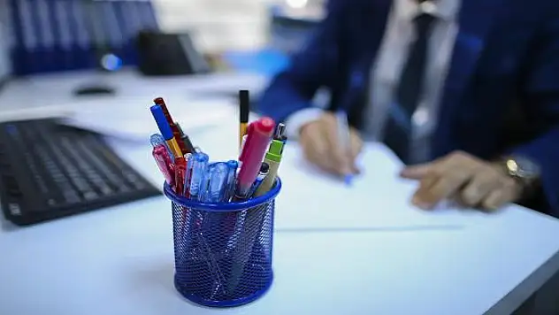 Sözleşmeliye kadro çalışmaları bu ay tamamlanacak