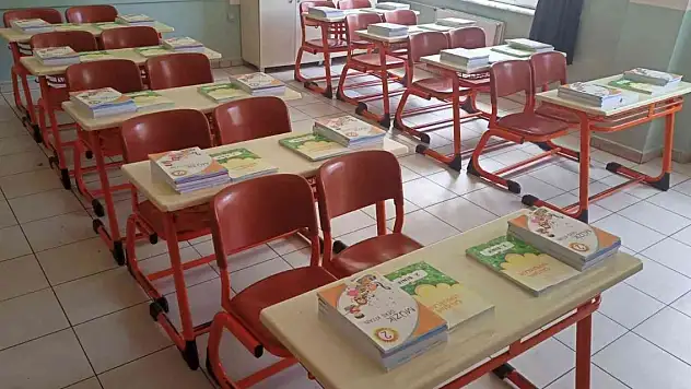 Öğrencilere 1 milyon 678 bin ücretsiz ders kitabı