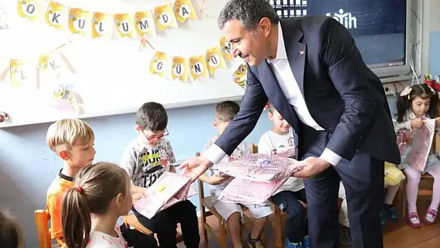 Öğrencilerin heyecanlarına ortak oldu