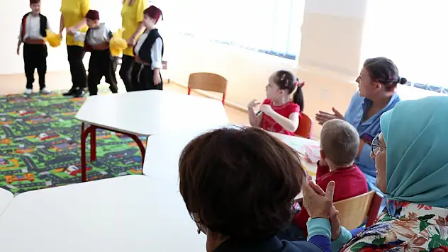 Emine Erdoğan, Saraybosna'da özel gereksinimli çocuklarla bir araya geldi