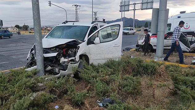 Konya'daki trafik kazasında 4 kişi yaralandı