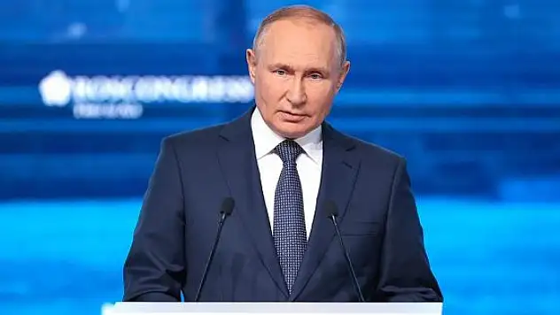 Putin, Edward Snowden'a vatandaşlık verdi