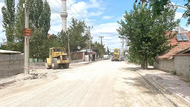 Çumra'da yollar yenileniyor
