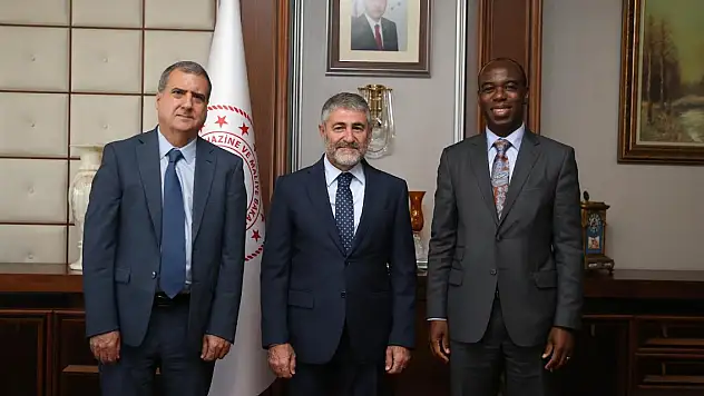 Bakan Nebati, Dünya Bankası Türkiye Direktörü Lopez ile görüştü