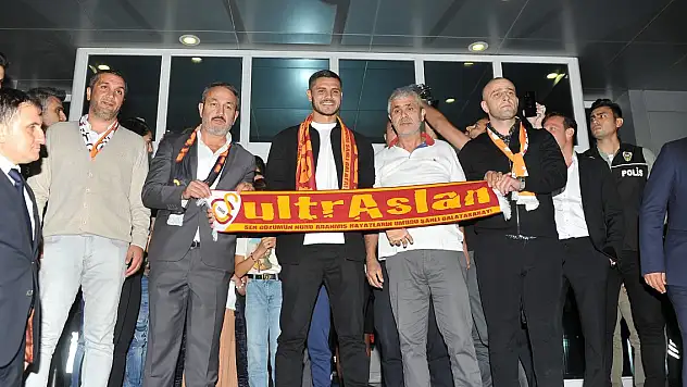 Mauro Icardi, İstanbul'a geldi