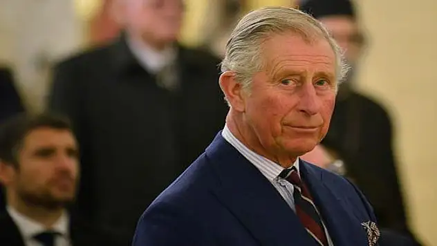 İngiltere'nin yeni kralı ilk resmi açıklamasını yayınladı