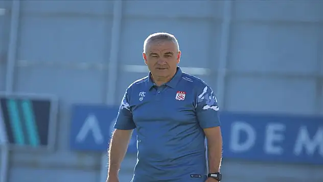 Sivasspor Teknik Direktörü Rıza Çalımbay'dan 'fikstür' tepkisi