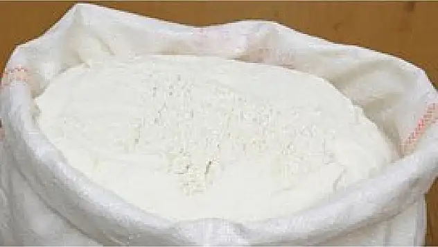 Zirai ilaçlı tohumluk buğdayla un yapmışlar