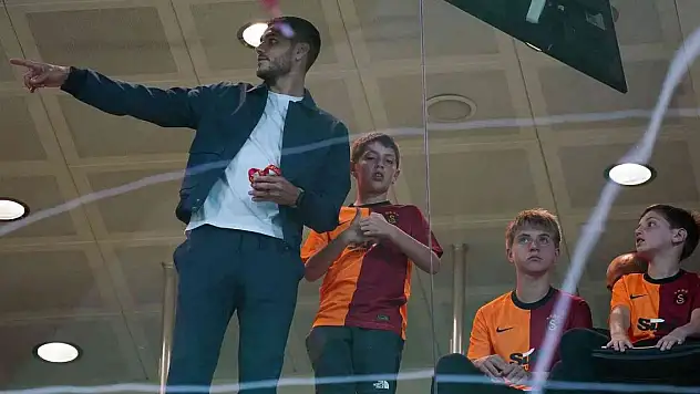 Galatasaray'da yıldızlar tribünde