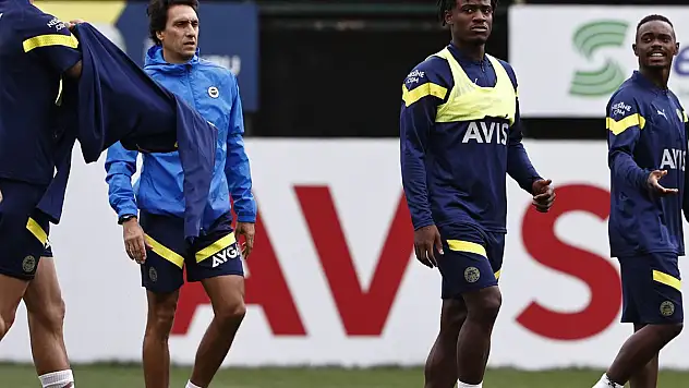 Fenerbahçe'de Rennes karşılaşmasının hazırlıkları sürüyor