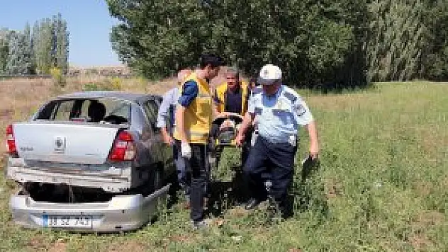 Sivas'ta trafik kazası: 2 yaralı