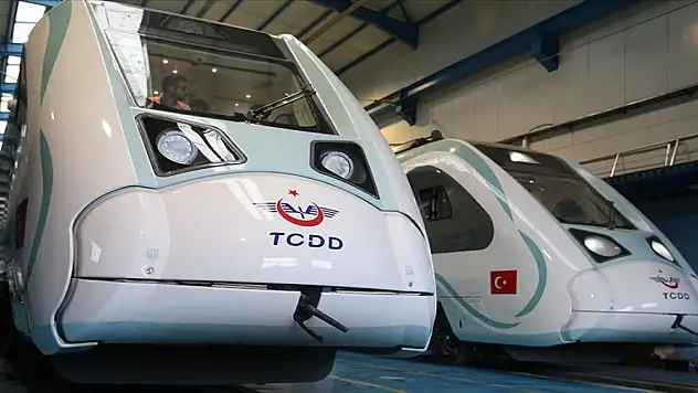 Milli Elektrikli Tren Seti raylara inmek için hazırlanıyor