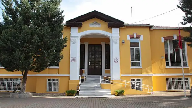 İstanbul Topkapı Üniversitesi 14 akademik personel alacak