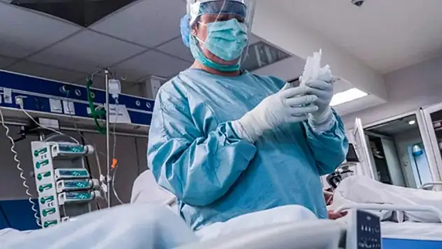 Koronavirüs Mart 2020'den bu yana en düşük seviyede: Sonu görüyoruz, fakat orada değiliz