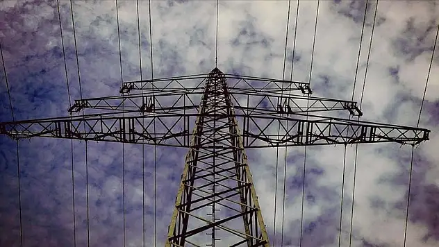 Avrupa'da enerji krizi! İngiltere'de günde üç saatlik elektrik kesintisi