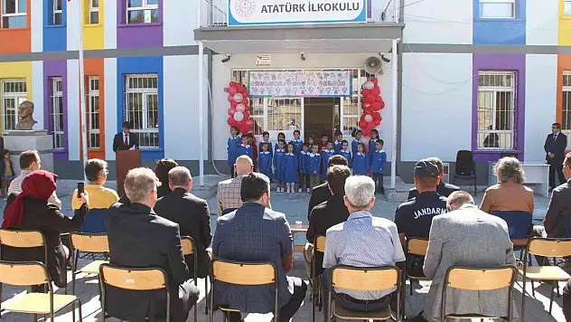 Konya'nın Yunak ilçesinde İlköğretim Haftası kutlandı