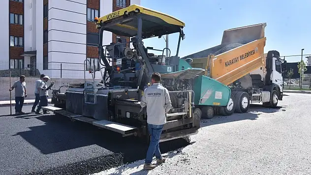 Karatay Belediyesi'nin yol çalışmaları sürüyor