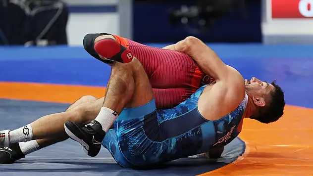 Taha Akgül, Dünya Güreş Şampiyonası'nda finalde